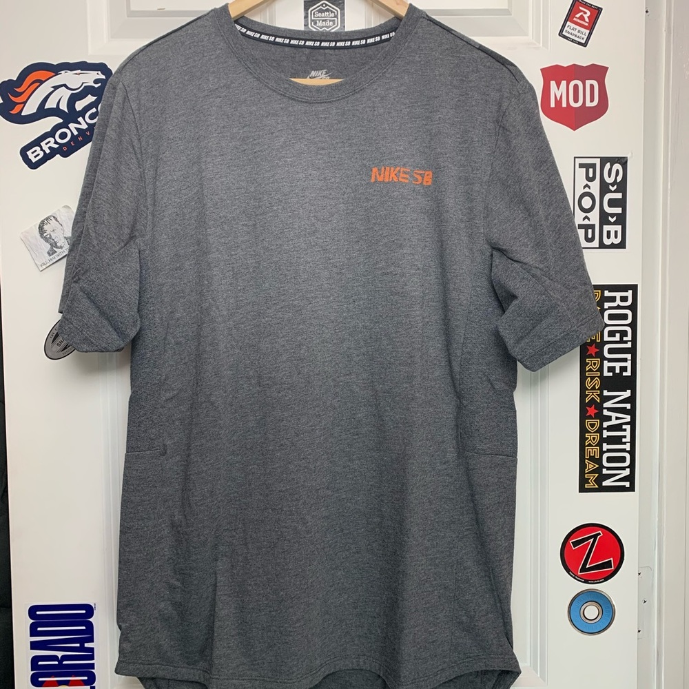 SOLD Nike sb gray tee